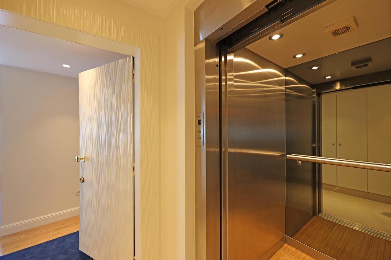 Flh Porto Clerigos Luxury Apartments Luaran gambar